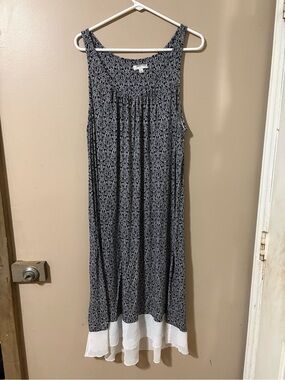 Sleeveless Navy Patterned Maxi Dress with White Hem from Anne Klein